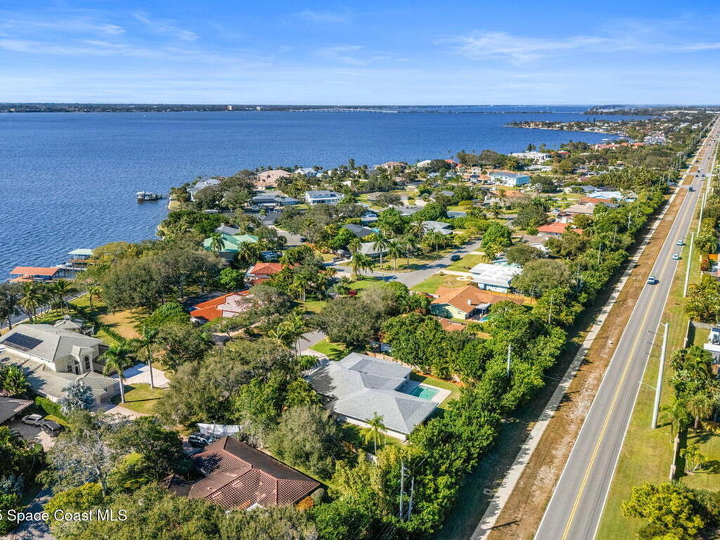 1750 Shore View Drive, Indialantic, FL 32903