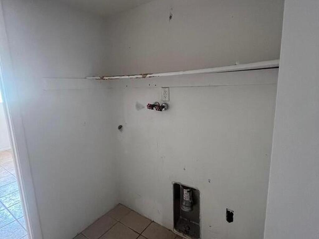 3210 N Harbor City Boulevard, Melbourne, FL 32935