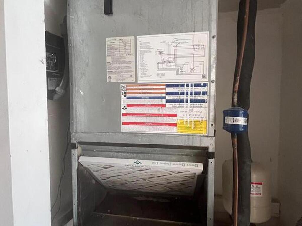 3210 N Harbor City Boulevard, Melbourne, FL 32935