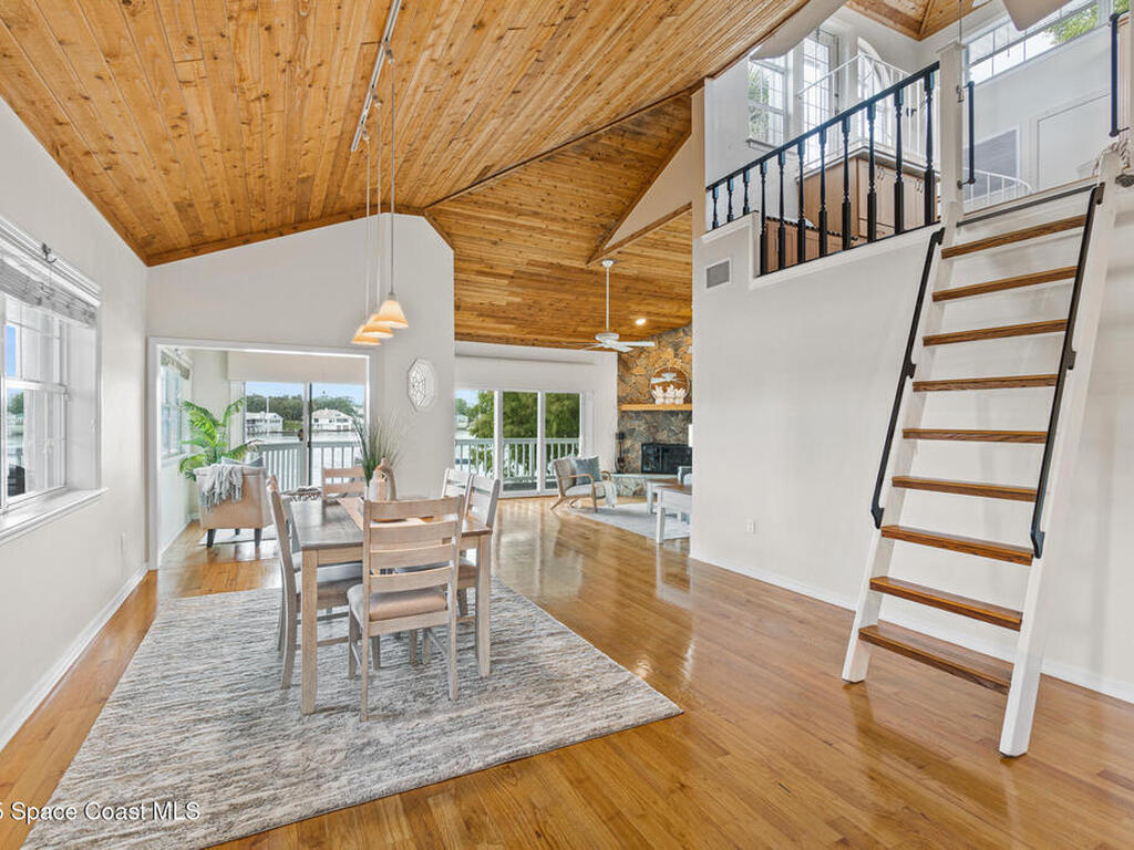 940 W Whitmire Drive, Melbourne, FL 32935