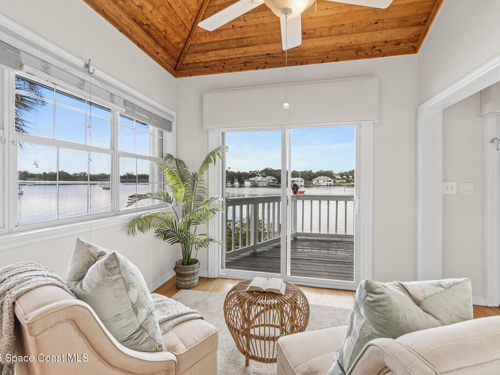 940 W Whitmire Drive, Melbourne, FL 32935