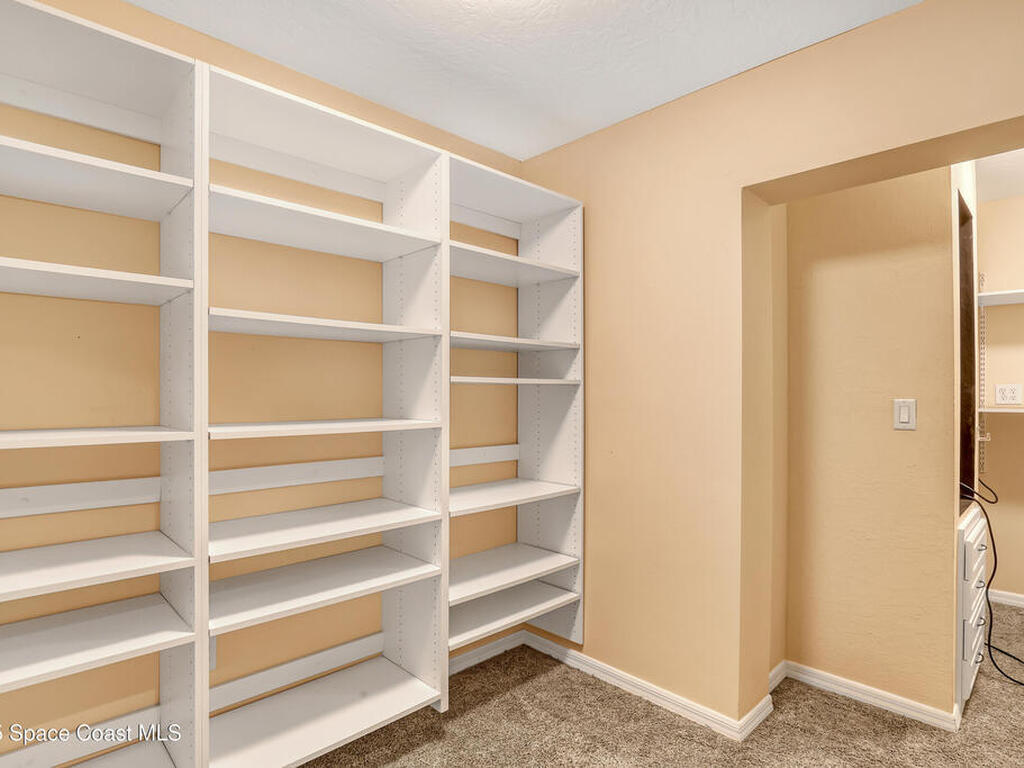 940 W Whitmire Drive, Melbourne, FL 32935