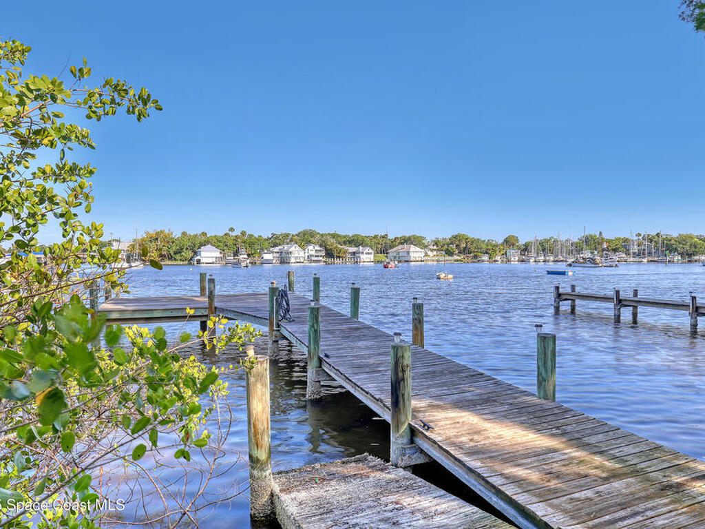 940 W Whitmire Drive, Melbourne, FL 32935