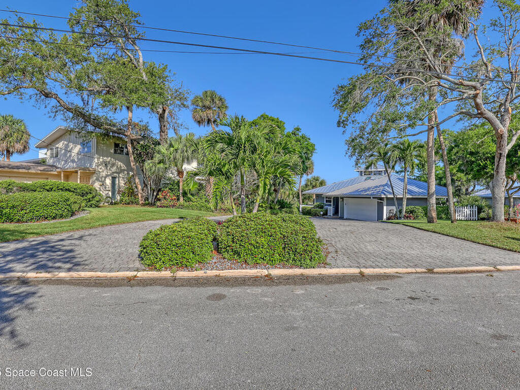 940 W Whitmire Drive, Melbourne, FL 32935