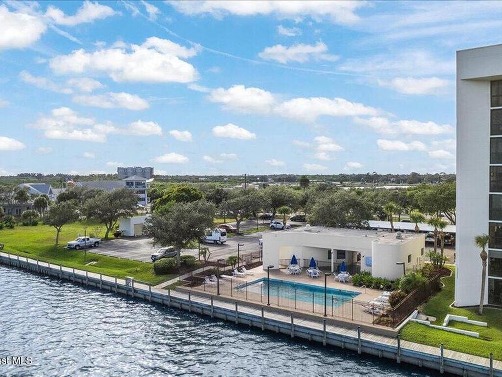 300 S Sykes Creek Parkway, Merritt Island, FL 32952