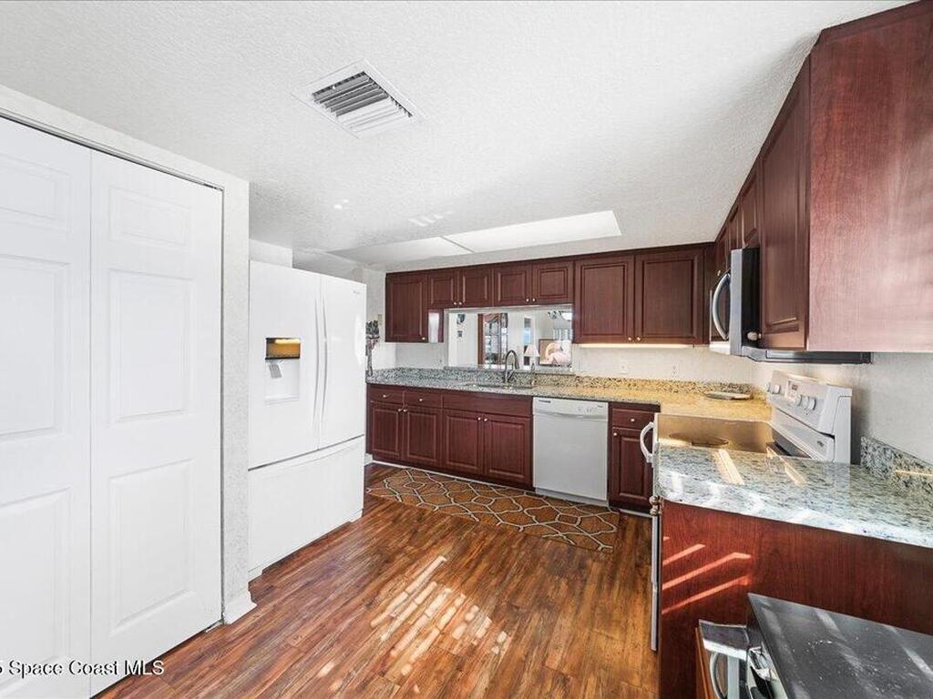 300 S Sykes Creek Parkway, Merritt Island, FL 32952