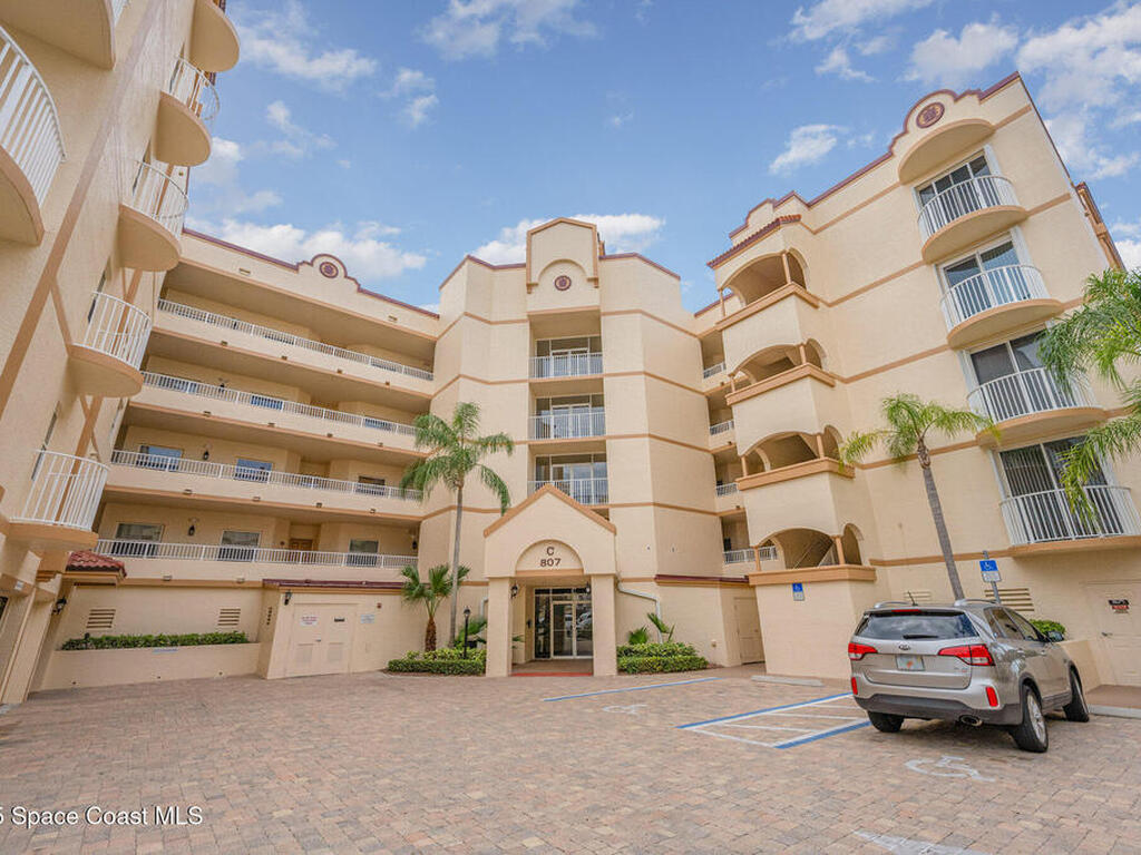 807 Mystic Dr, Cape Canaveral, FL 32920