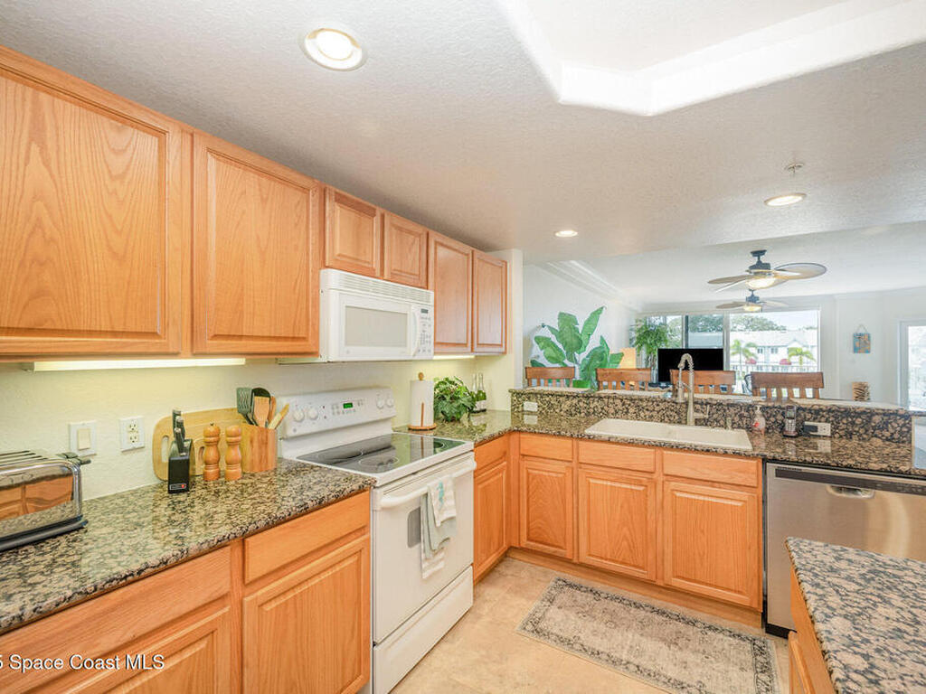 807 Mystic Dr, Cape Canaveral, FL 32920