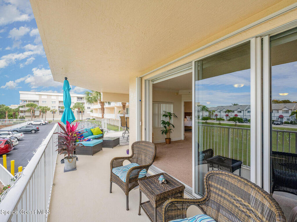 807 Mystic Dr, Cape Canaveral, FL 32920