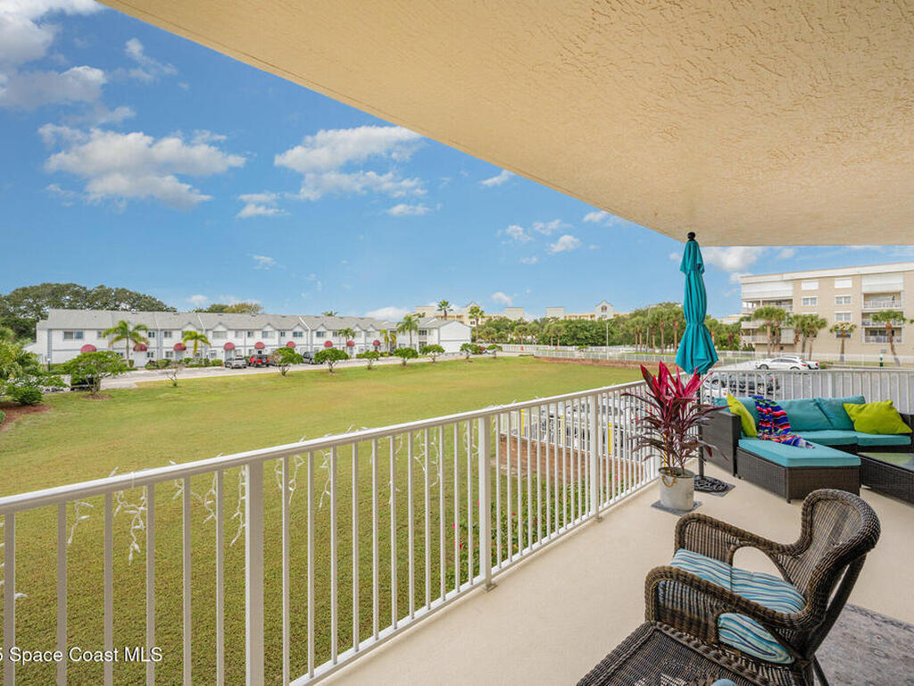 807 Mystic Dr, Cape Canaveral, FL 32920