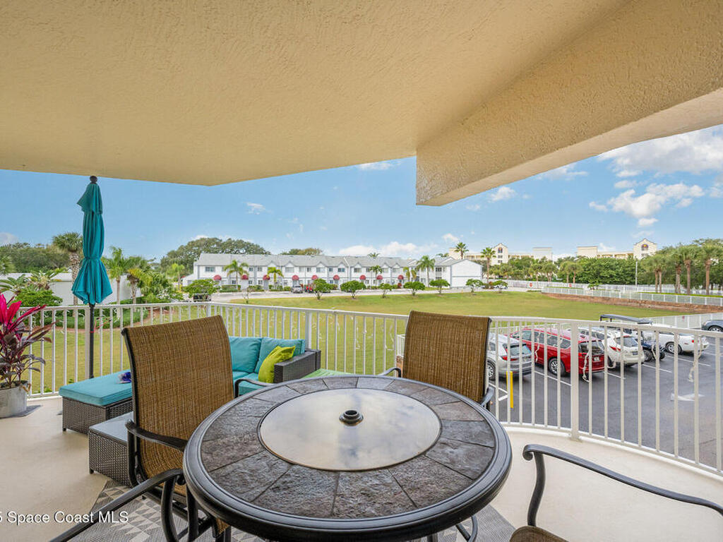 807 Mystic Dr, Cape Canaveral, FL 32920