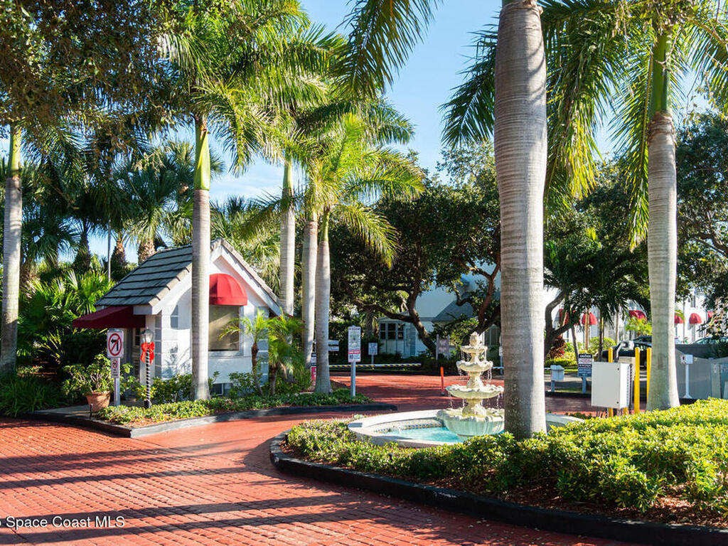 807 Mystic Dr, Cape Canaveral, FL 32920