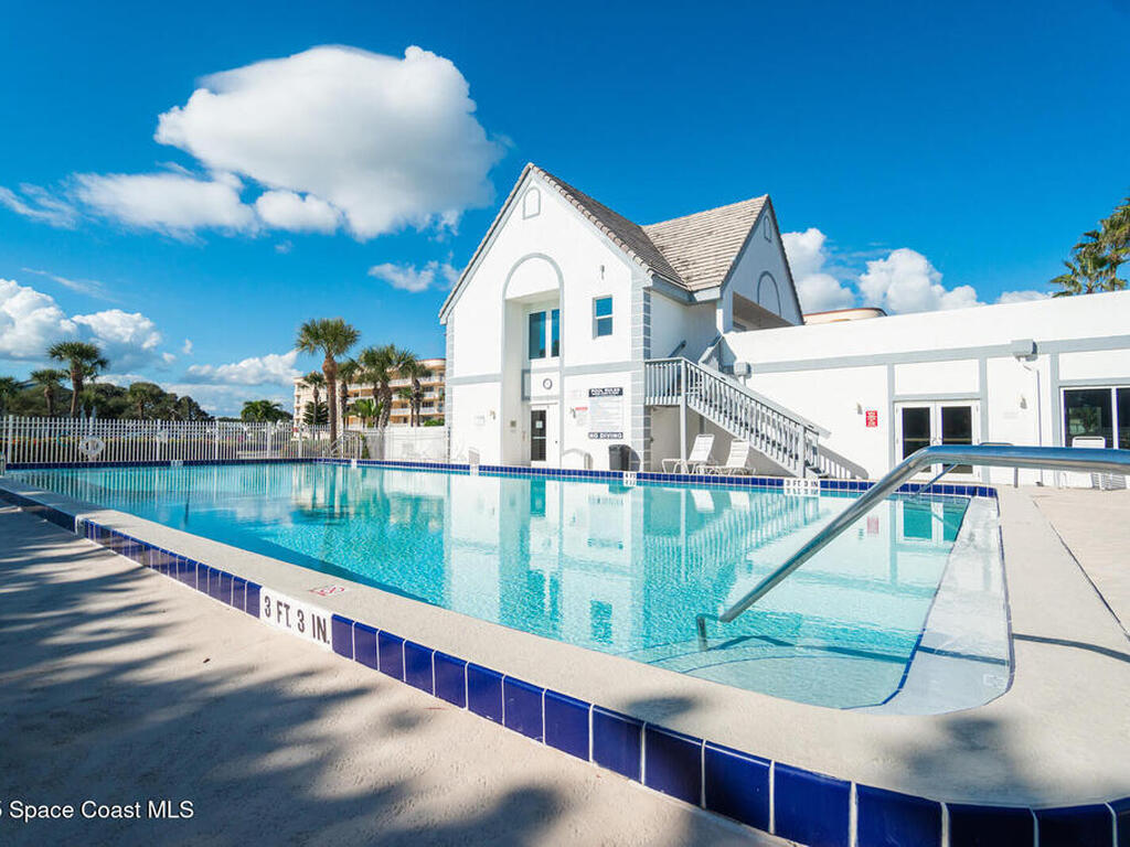 807 Mystic Dr, Cape Canaveral, FL 32920