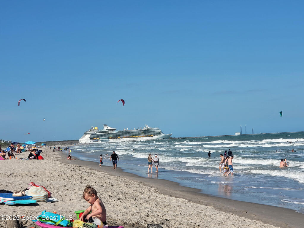 807 Mystic Dr, Cape Canaveral, FL 32920