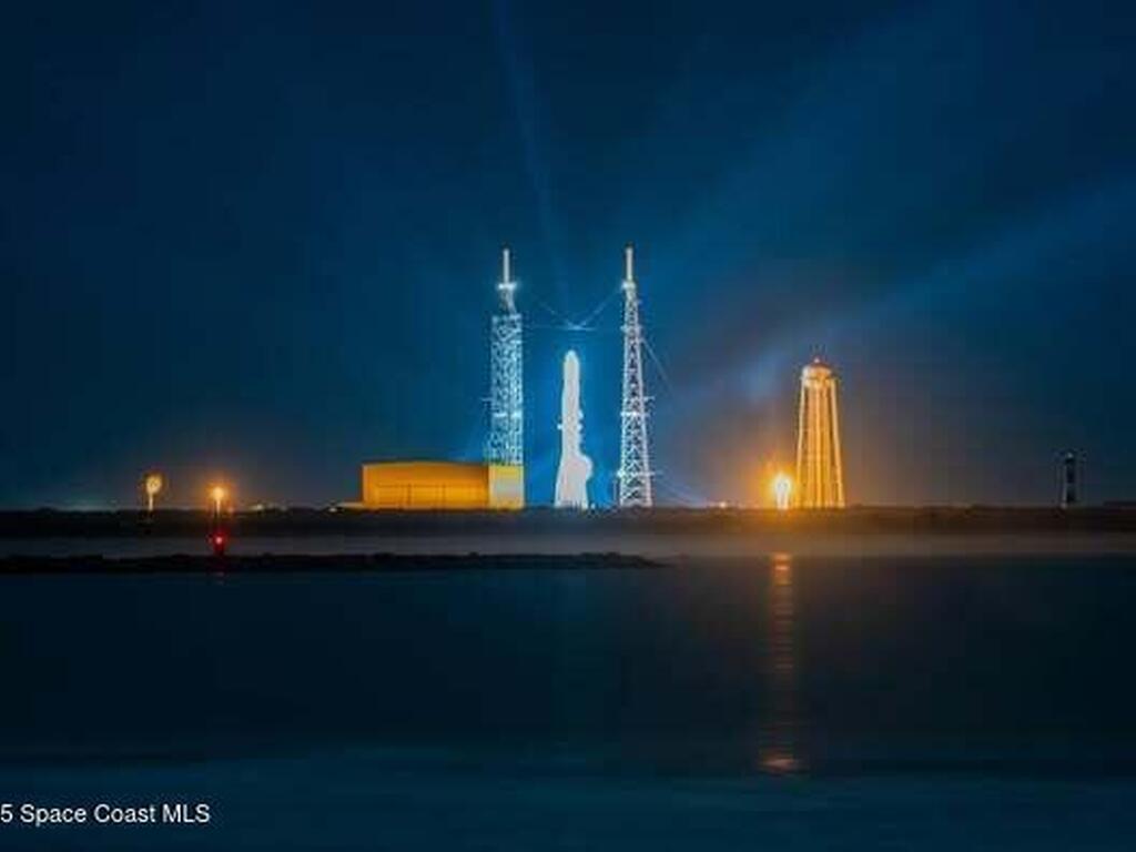 807 Mystic Dr, Cape Canaveral, FL 32920