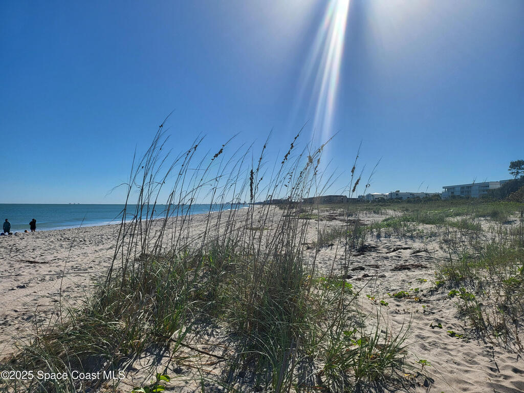 807 Mystic Dr, Cape Canaveral, FL 32920