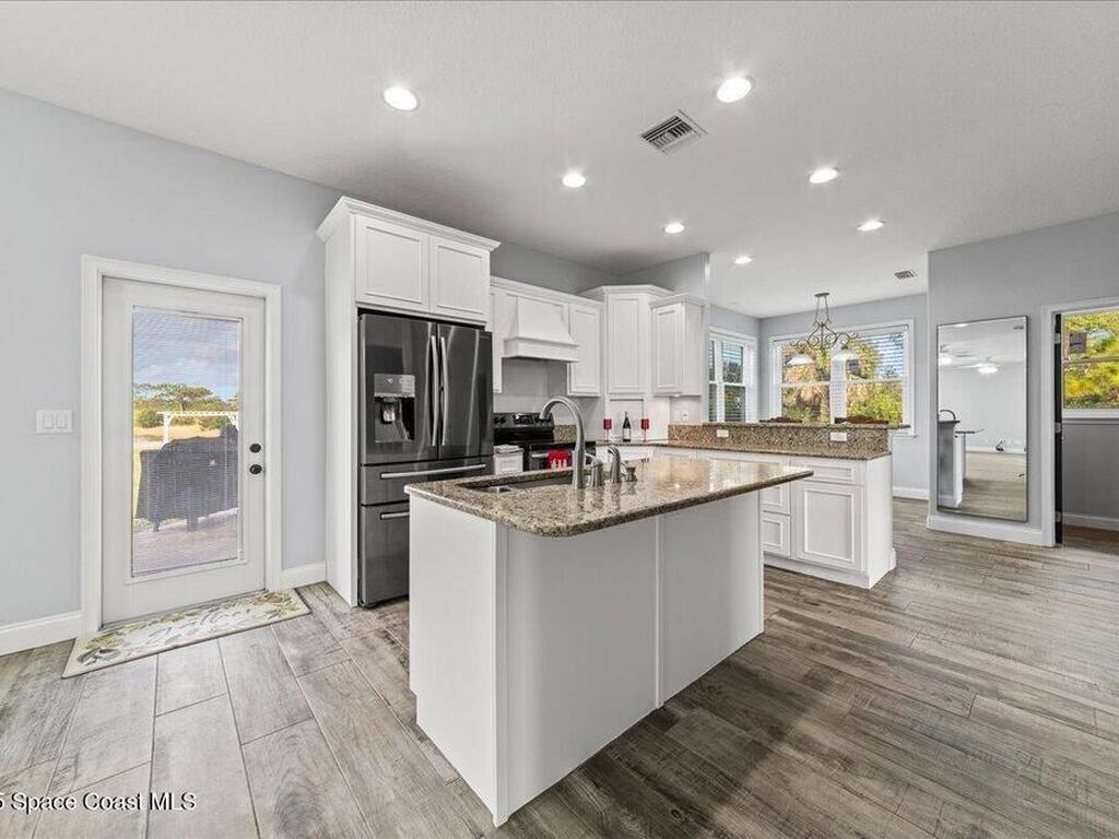 3190 Leghorn Road, Malabar, FL 32950