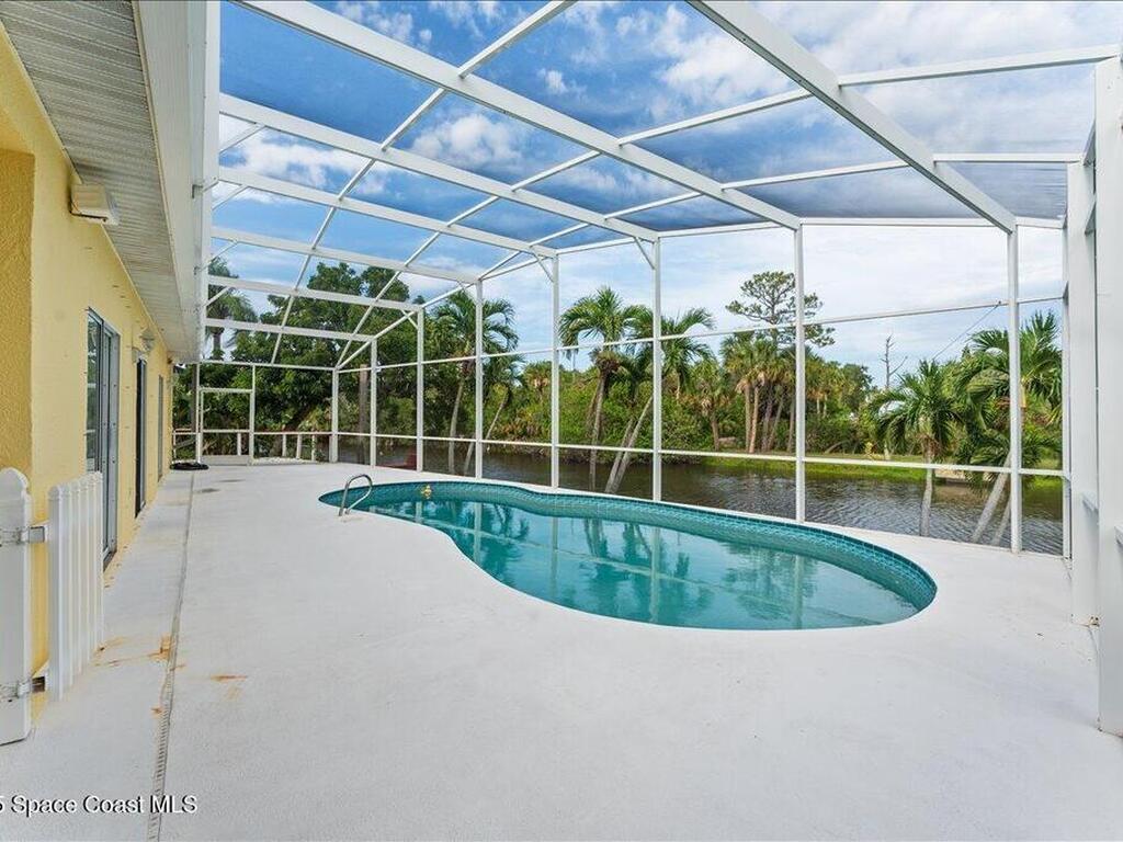 990 Harbor Pines Drive, Merritt Island, FL 32952