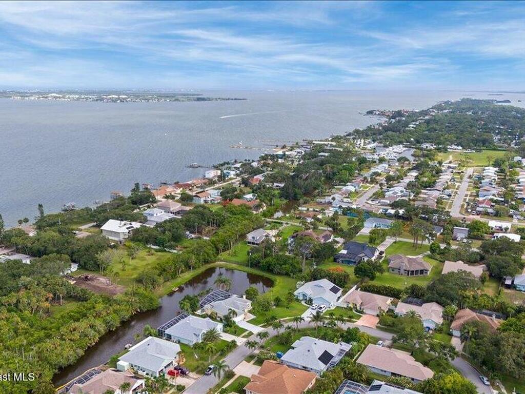 990 Harbor Pines Drive, Merritt Island, FL 32952