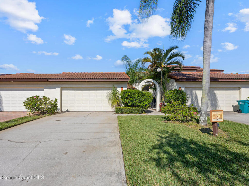 2204 Parkside Place, Indian Harbour Beach, FL 32937