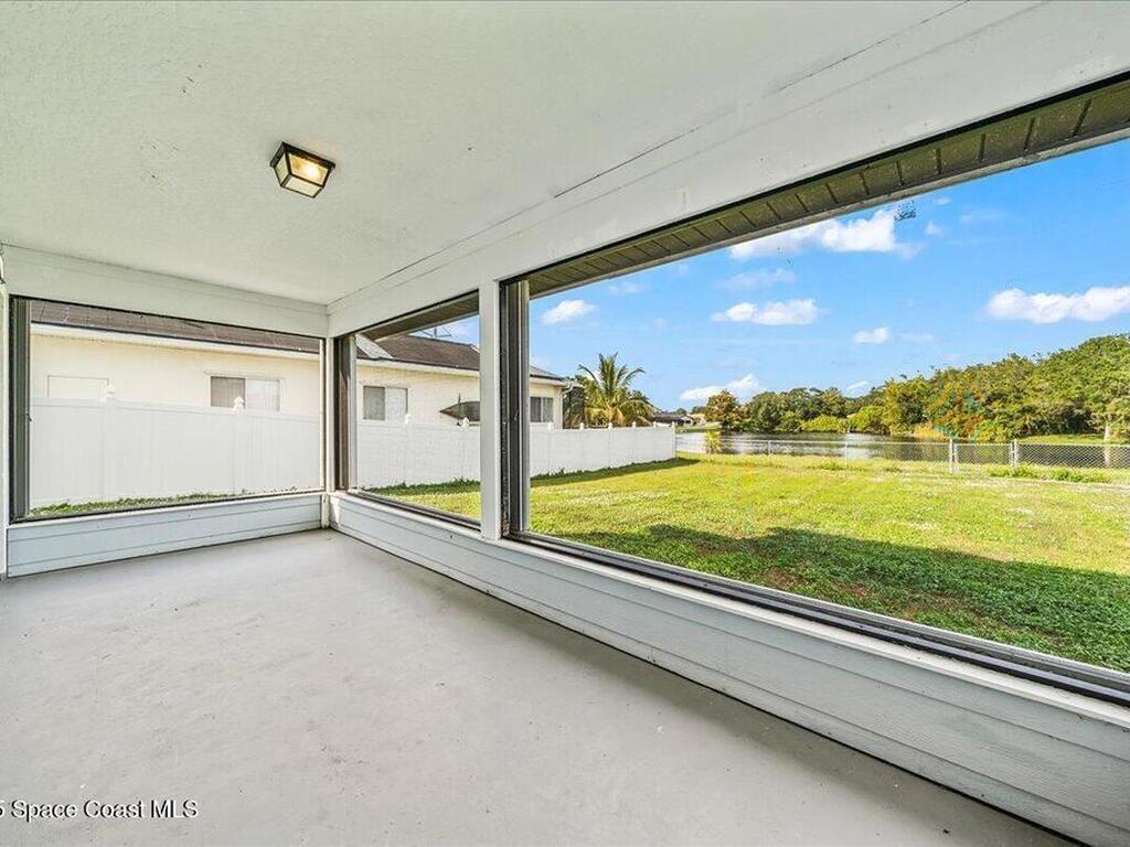 320 Raquette Court, Merritt Island, FL 32953