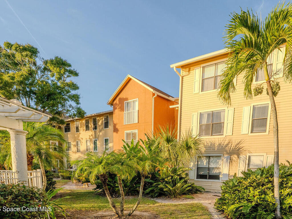 225 S Tropical Trail, Merritt Island, FL 32952