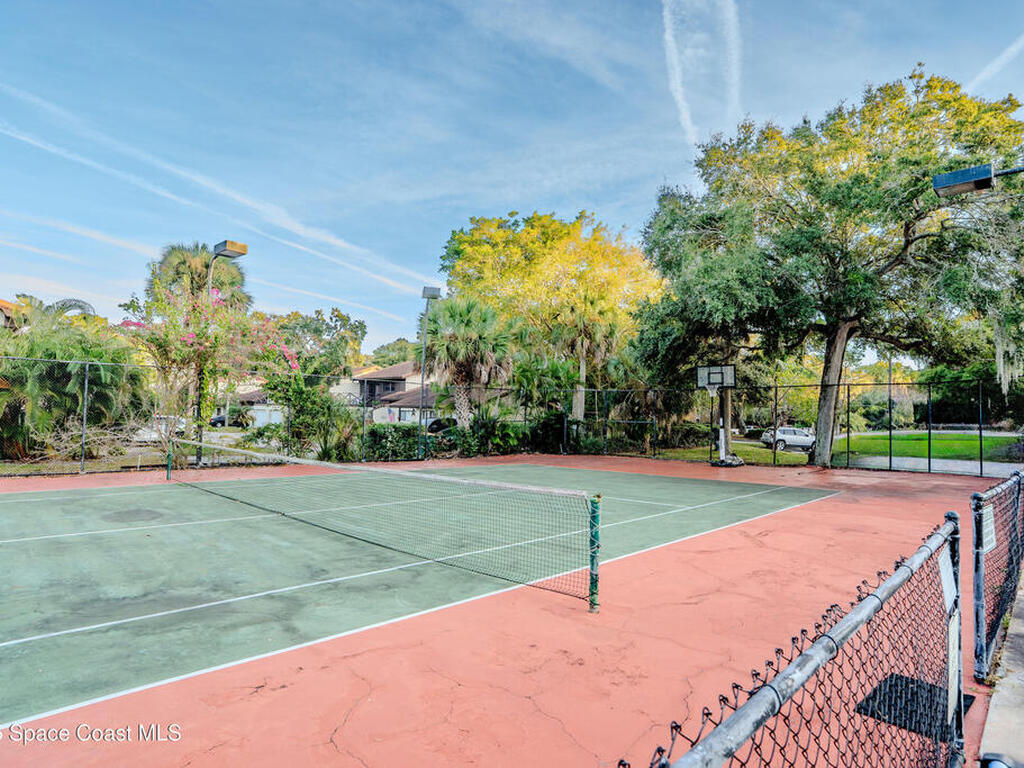 225 S Tropical Trail, Merritt Island, FL 32952