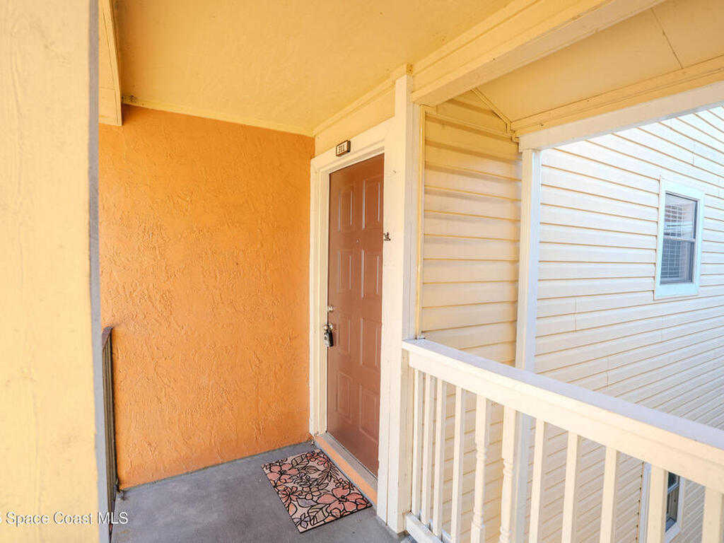 225 S Tropical Trail, Merritt Island, FL 32952