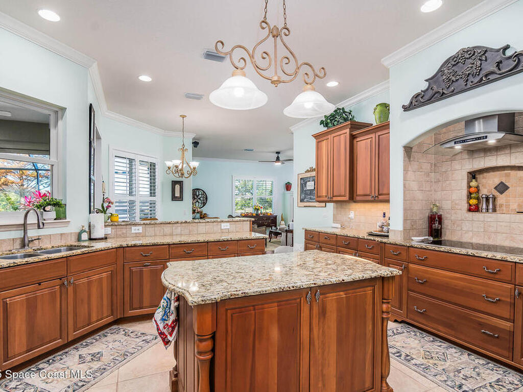6115 Anello Drive, Suntree, FL 32940