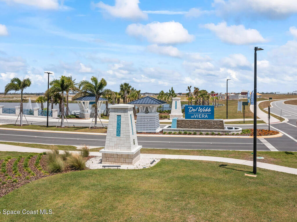 8870 Shoreline Avenue, Melbourne, FL 32940