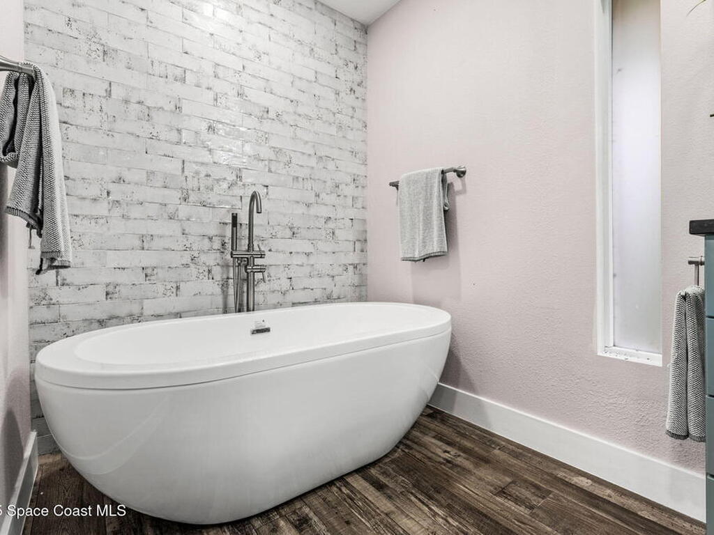 1379 Rose Court, Melbourne, FL 32935