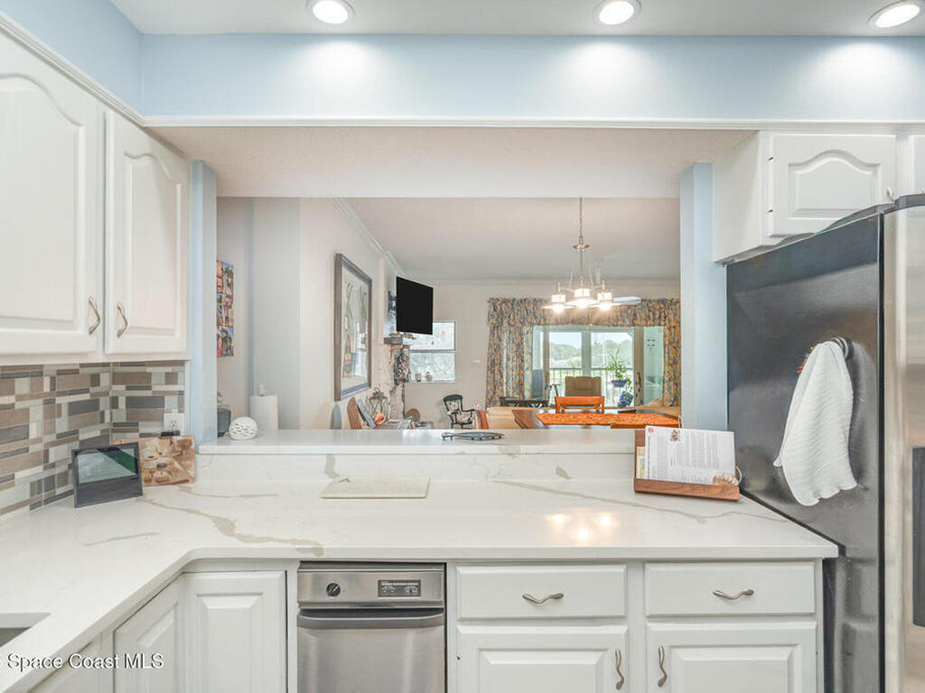 905 N Harbor City Boulevard, Melbourne, FL 32935