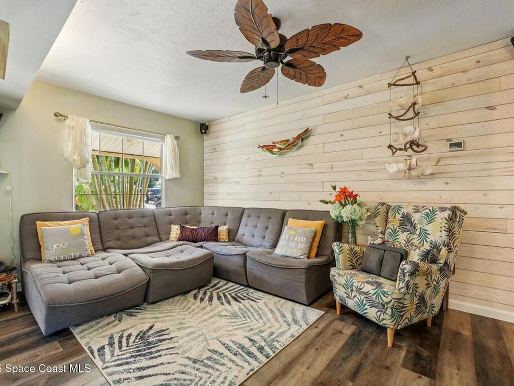 220 Avenida De Paz, Indialantic, FL 32903