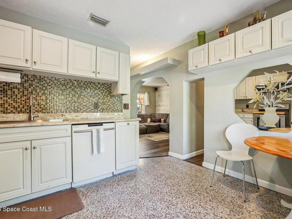 220 Avenida De Paz, Indialantic, FL 32903