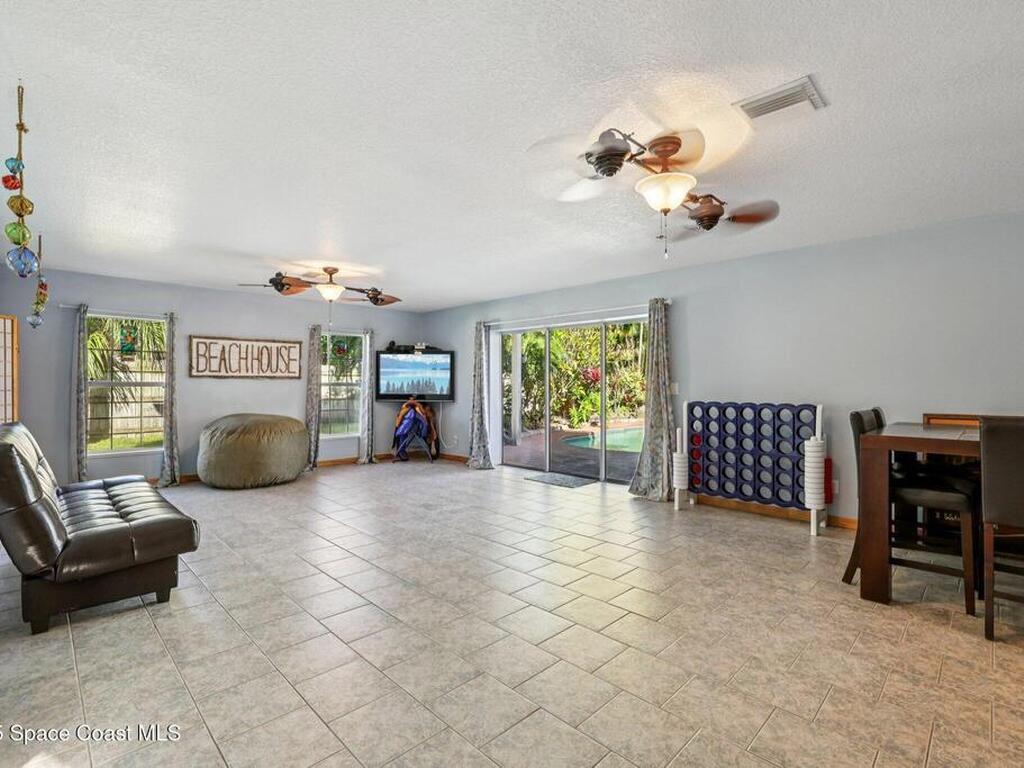 220 Avenida De Paz, Indialantic, FL 32903