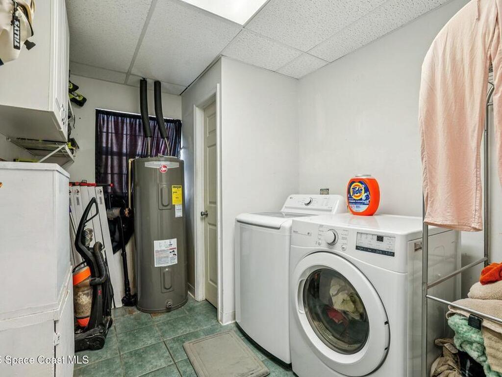 220 Avenida De Paz, Indialantic, FL 32903