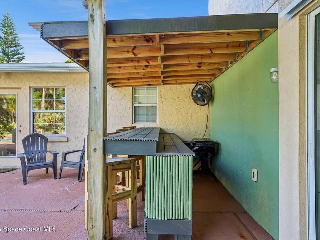 220 Avenida De Paz, Indialantic, FL 32903