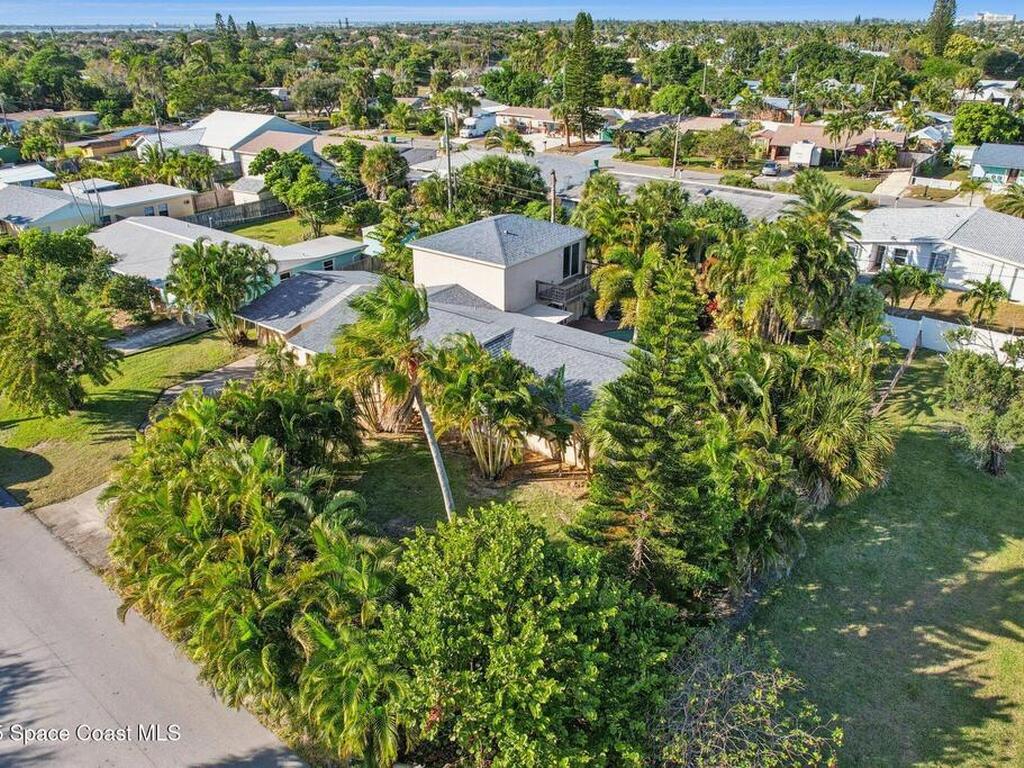 220 Avenida De Paz, Indialantic, FL 32903