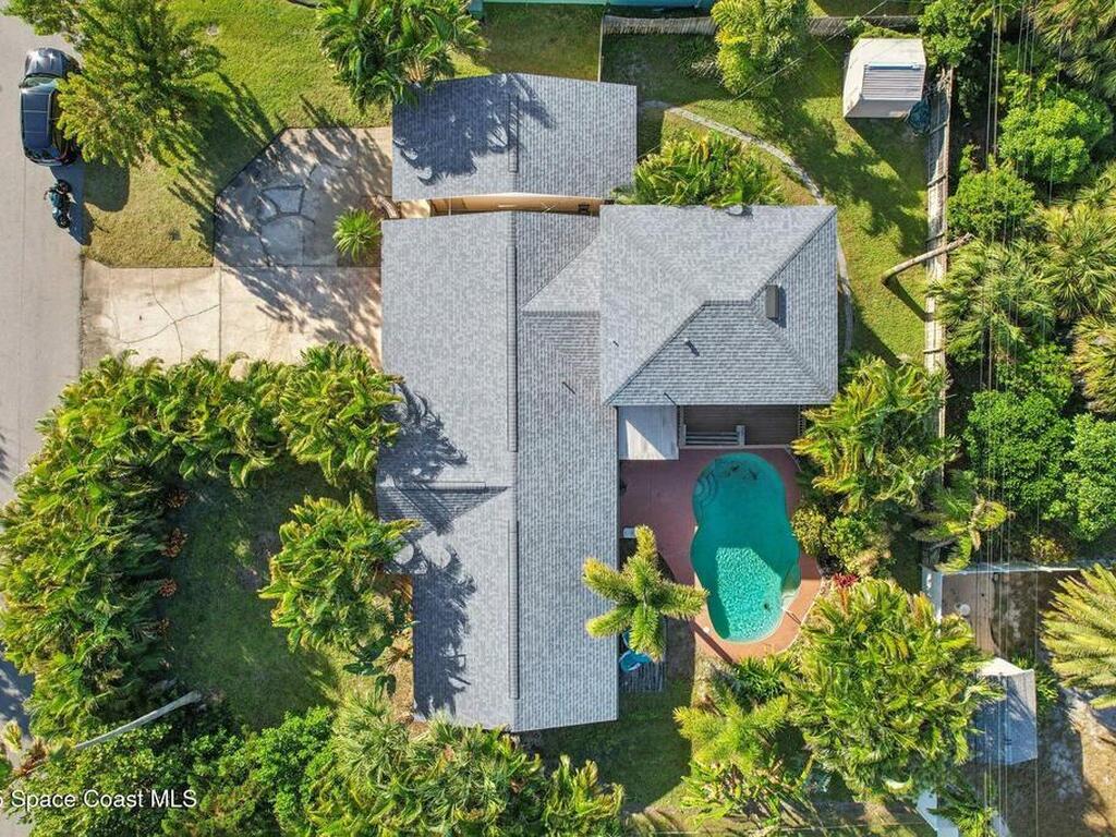 220 Avenida De Paz, Indialantic, FL 32903