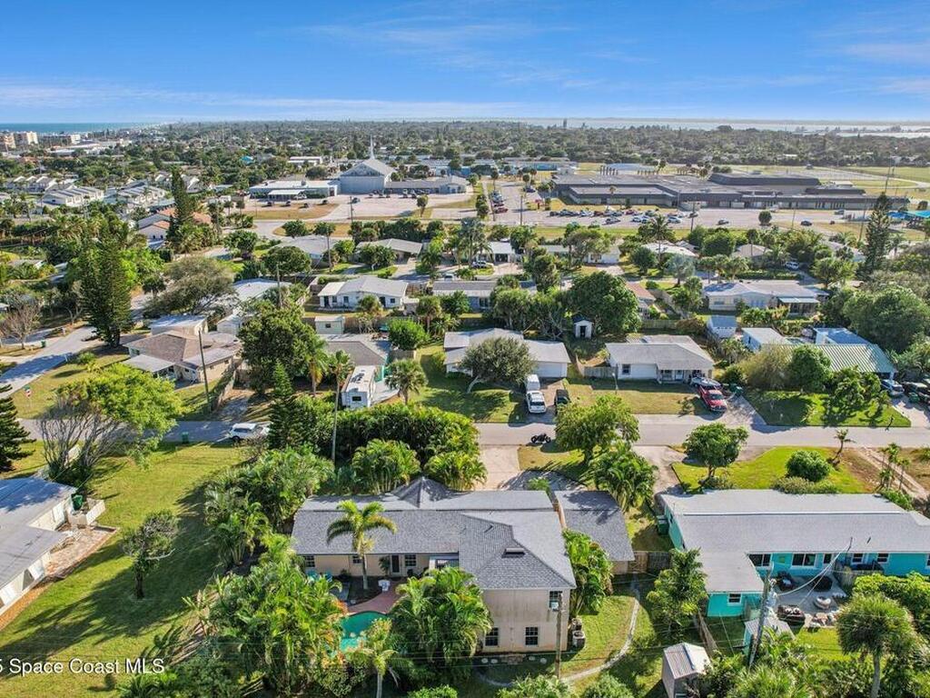 220 Avenida De Paz, Indialantic, FL 32903