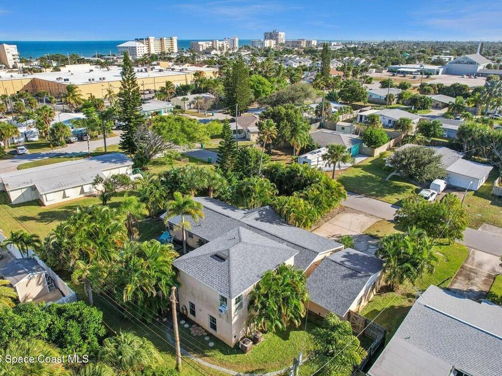 220 Avenida De Paz, Indialantic, FL 32903