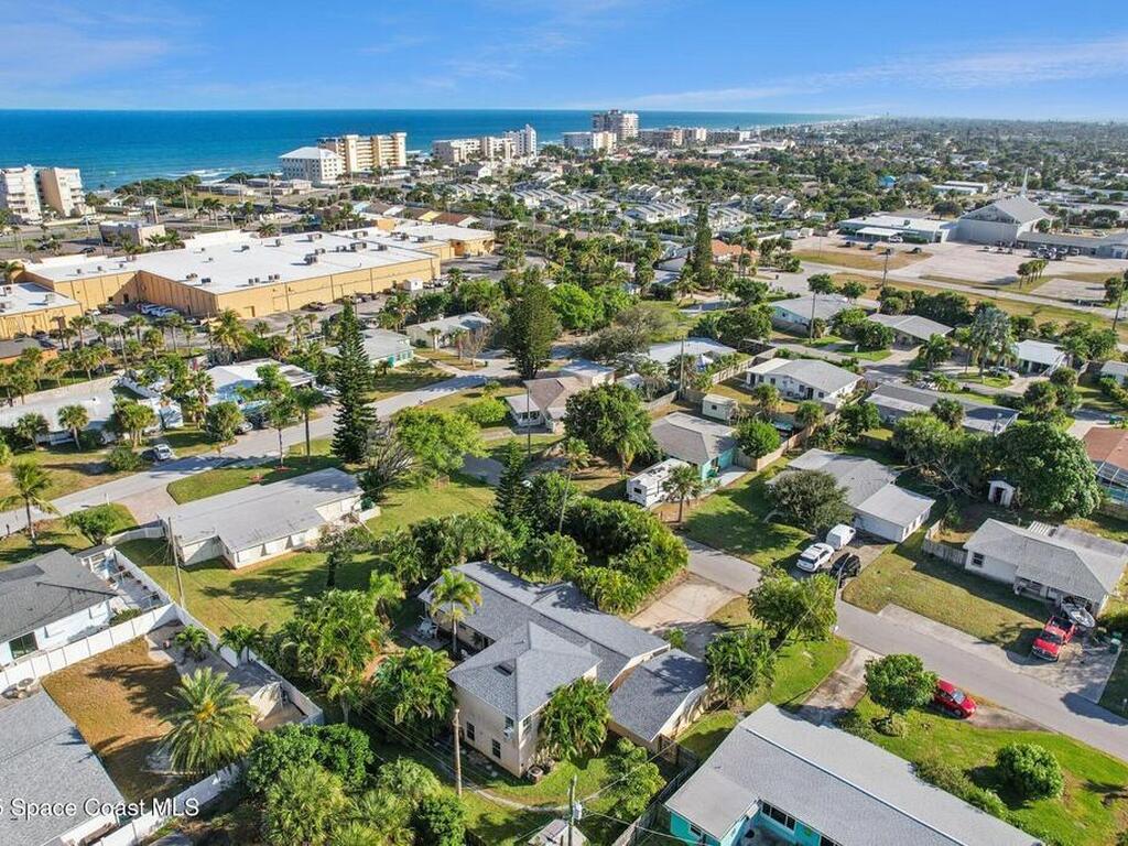220 Avenida De Paz, Indialantic, FL 32903