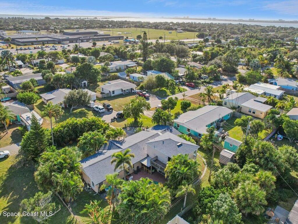 220 Avenida De Paz, Indialantic, FL 32903