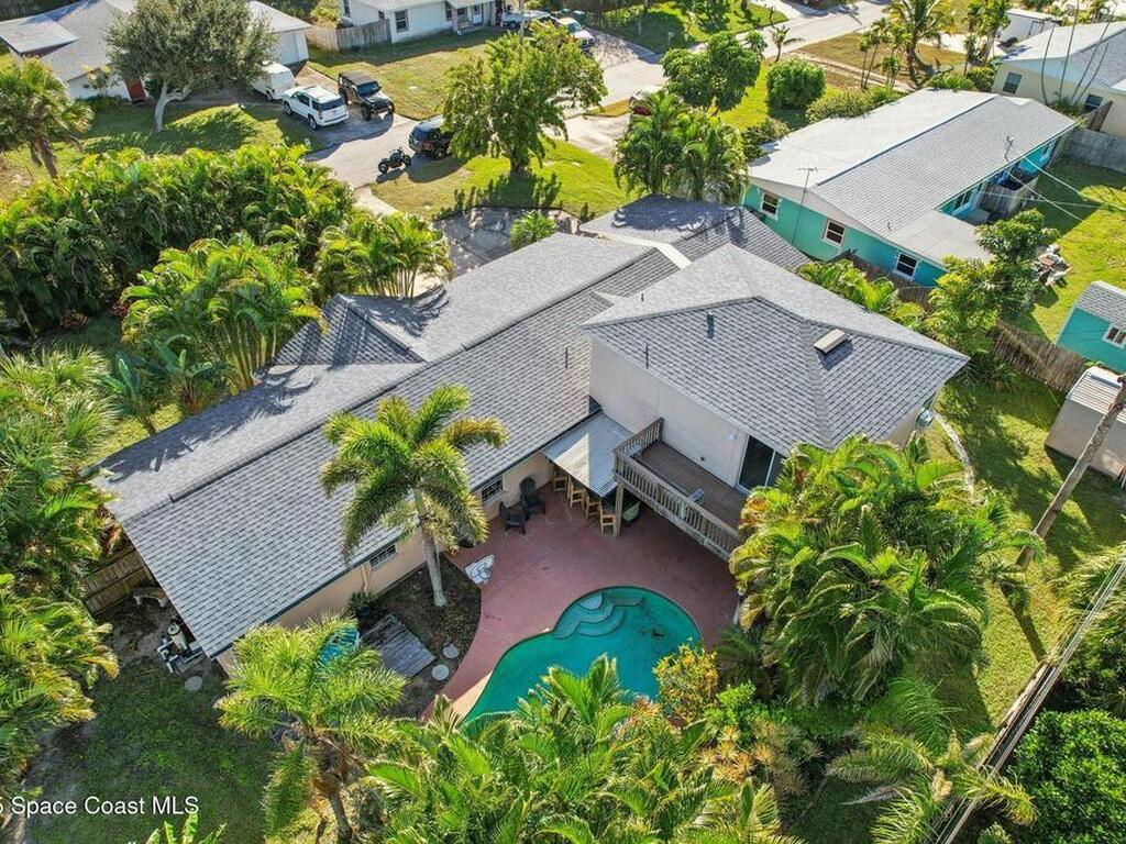 220 Avenida De Paz, Indialantic, FL 32903