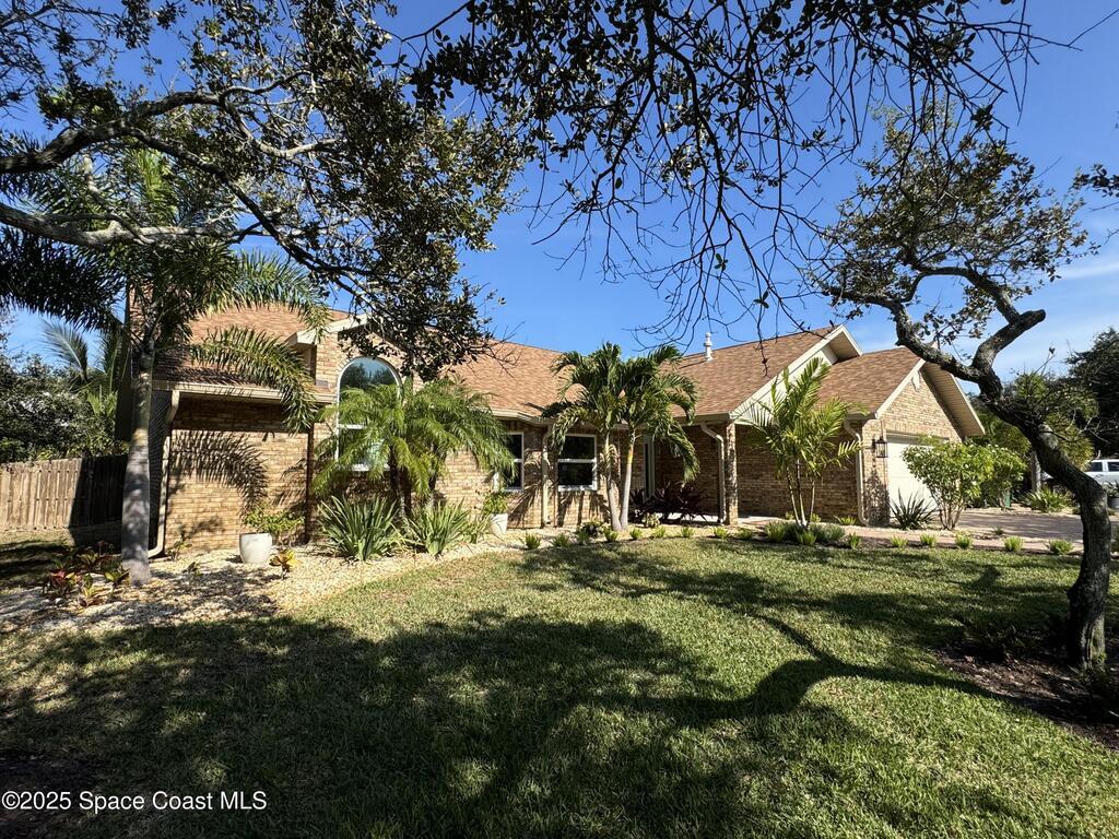 588 Peregrine Drive, Indialantic, FL 32903