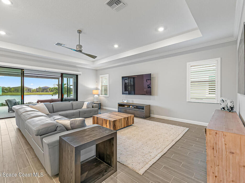 1393 Great Belt Circle, Melbourne, FL 32940