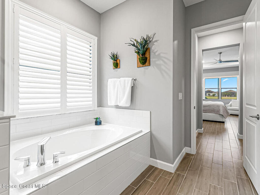 1393 Great Belt Circle, Melbourne, FL 32940