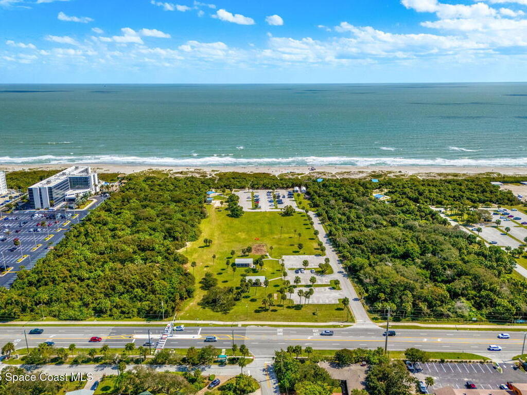 272 Bahama Boulevard, Cocoa Beach, FL 32931