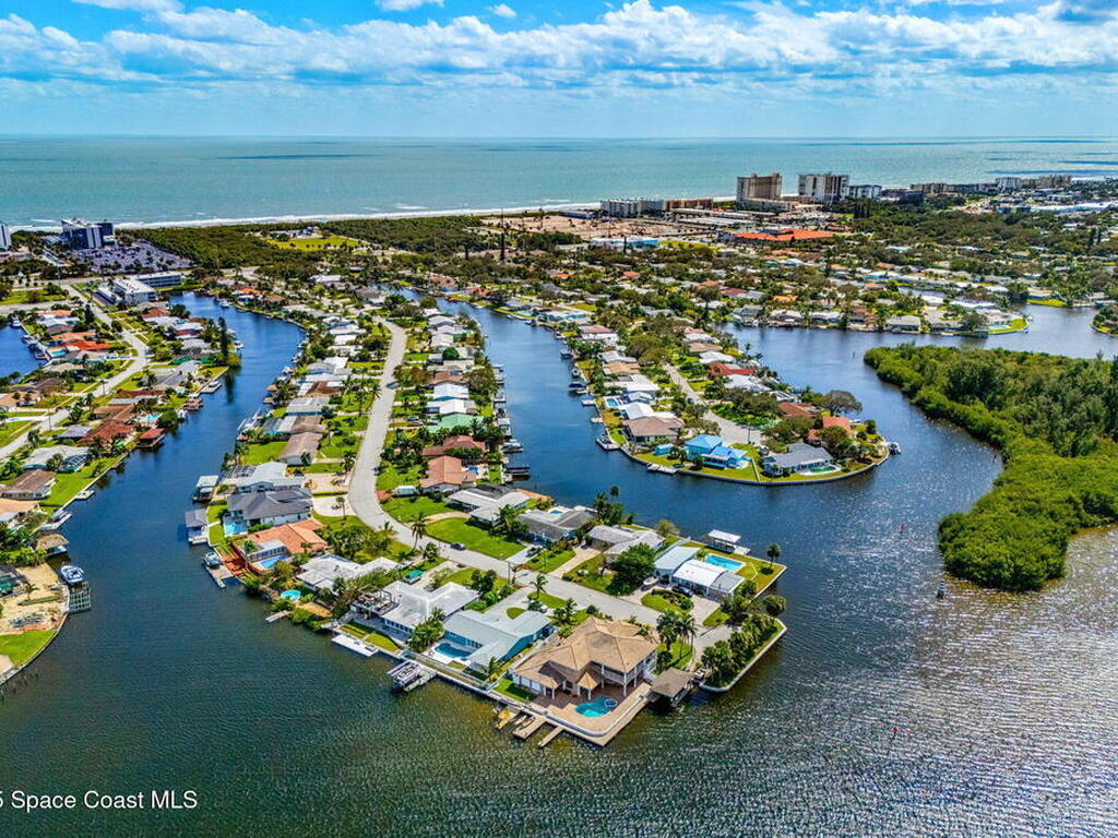 272 Bahama Boulevard, Cocoa Beach, FL 32931
