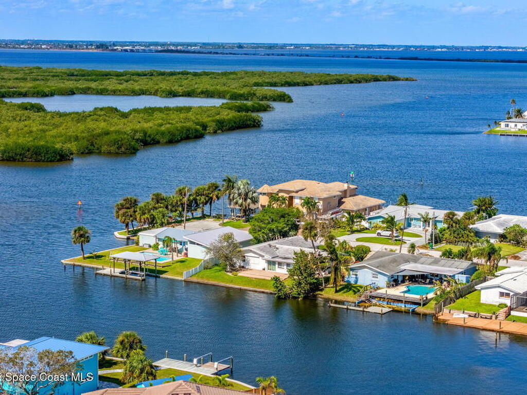 272 Bahama Boulevard, Cocoa Beach, FL 32931